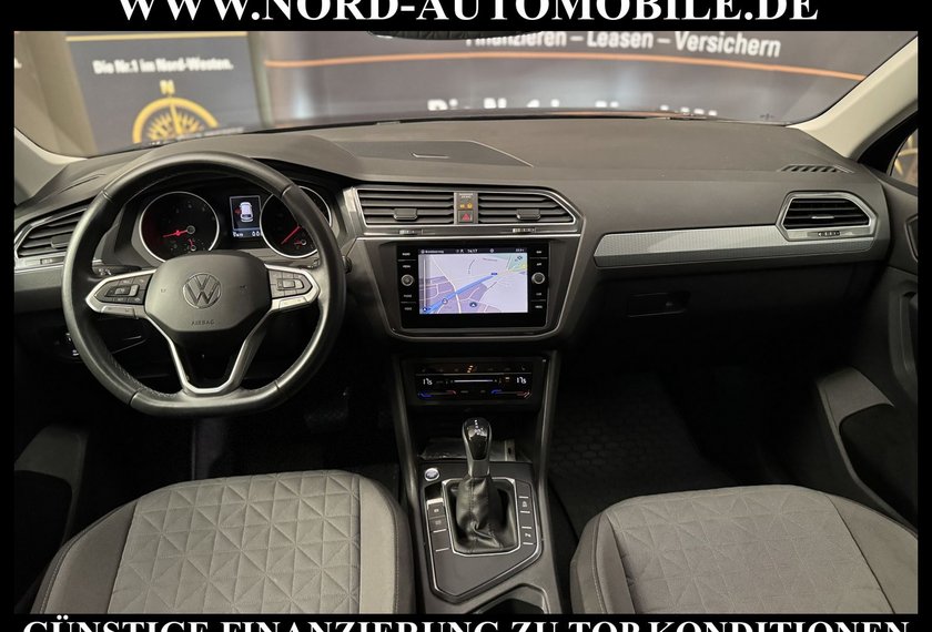 Volkswagen Tiguan Tiguan Life 1.5 TSI DSG Navi/LED/PDC/SHZ/16