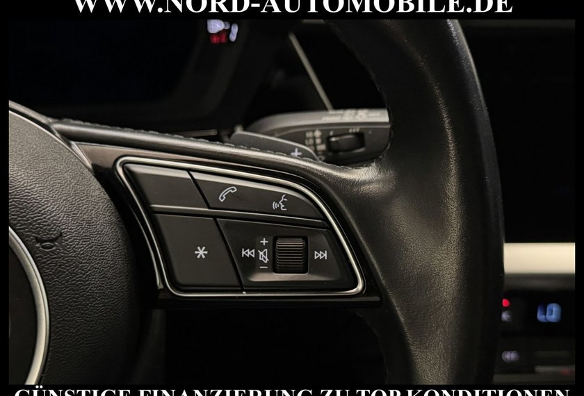 Audi A3 A3 30 TDI Sportback Advanced S-Tronic Navi/LED/