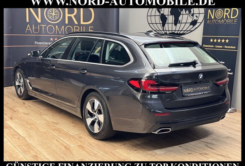 BMW 520 520 d Touring *LED*Navi*AHK*Leder*LiveCP*Kamera*
