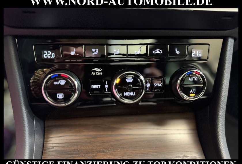 Skoda Superb Superb Combi 2.0 TDI 4x4 DSG Scout AHK/LED/Navi/