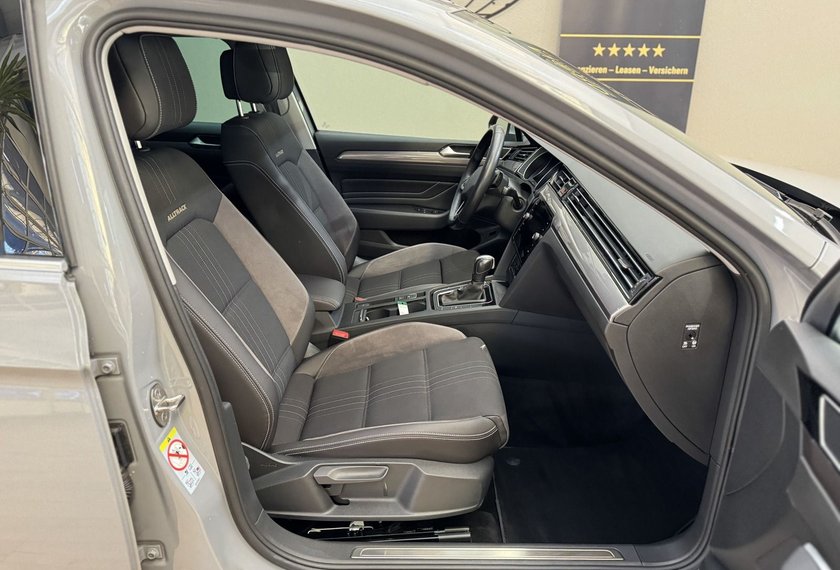 Volkswagen Passat Alltrack Passat Alltrack Var. 4MOT 2.0 TDI DSG Kamera/Nav