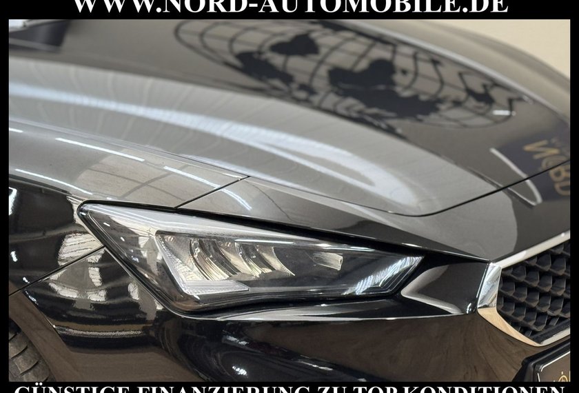 Seat Leon Leon Style 2.0 TDI DSG Navi/LED/APS