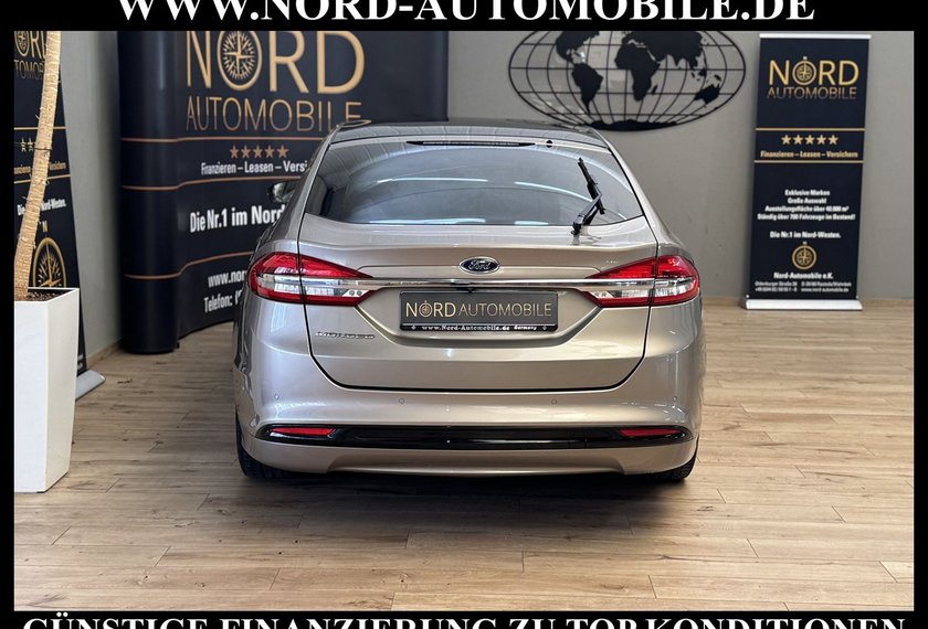 Ford Mondeo Mondeo Lim. 2.0 EB Titanium *PANO*LEDER*ACC*LED*