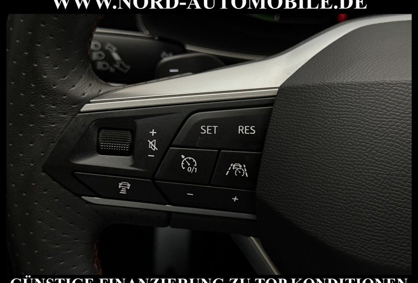 Seat Leon Leon FR Plus 1.4TSI e-HYBRID DSG Leder/Pano/18 S