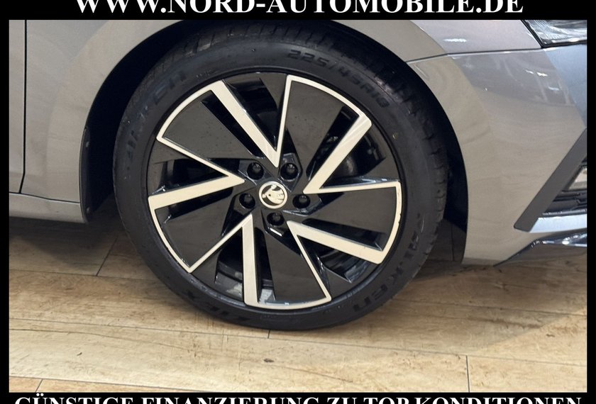 Skoda Octavia Octavia Limousine Sportline 2.0 TDI DSG Head-Up