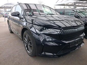 Skoda Enyaq Enyaq iV 80 x Sportline Pano/HeadUp/Wärmepumpe/