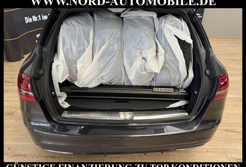 Mercedes-Benz C 220 C 220 d T AMG *Distro*AHK*Pano*Leder*Night*Easy*