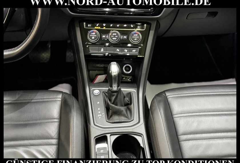 Volkswagen Touran Touran Comfortline 1.6 TDI DSG Pano*AHK*Kamera*