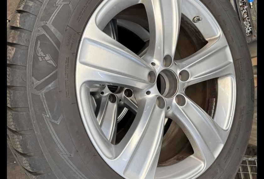 Mercedes-Benz GLC 300 GLC 300 e 4Matic *AHK*LED*PANO*OFF-ROAD*UPE:71