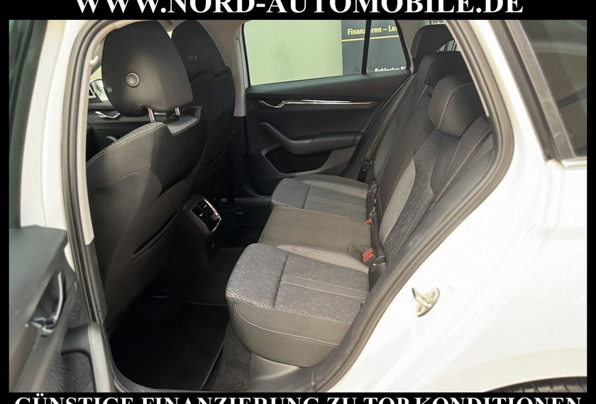 Skoda Octavia Octavia Combi 2.0 TDI DSG Style *LED*ACC*VIRT*