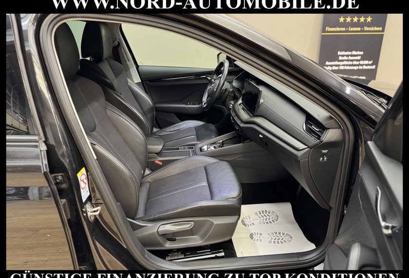 Skoda Octavia Octavia iV Combi Ambition 1.4 TSI DSG Navi/LED/