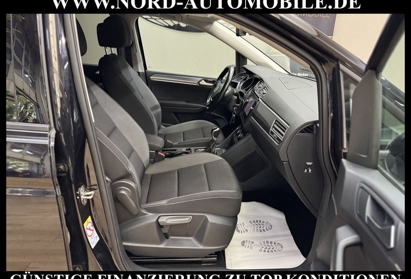 Volkswagen Touran Touran ACTIVE 1.5 TSI Navi/PDC/SHZ/16/App Connec