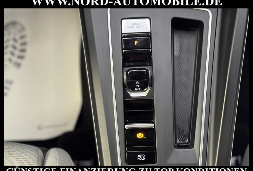 Volkswagen Golf Golf VIII Variant 2.0 TDI DSG Harman&amp;Kardon/Navi