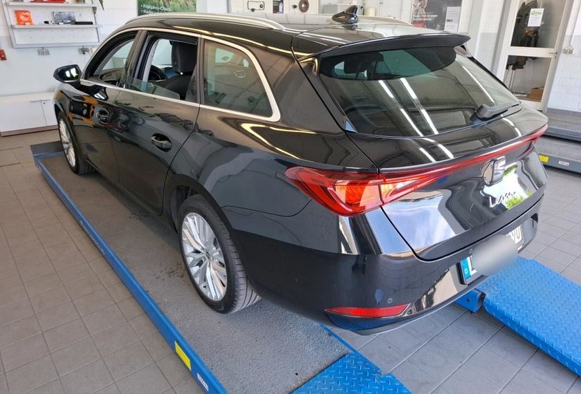 Seat Leon Leon SP 1.0 eTSI Xcellence DSG Kamera/Navi/LED/