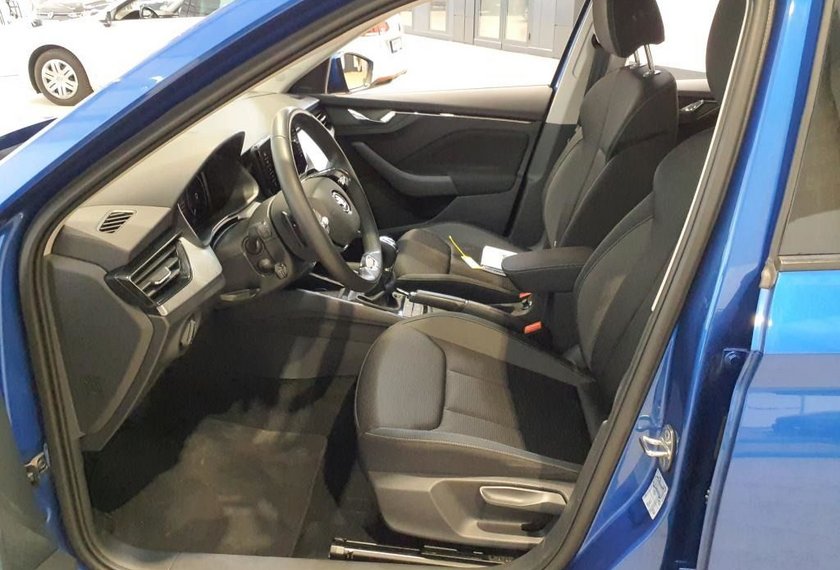 Skoda Kamiq Kamiq 1.5 TSI Ambition DSG Navi/LED/Kamera/Virt.
