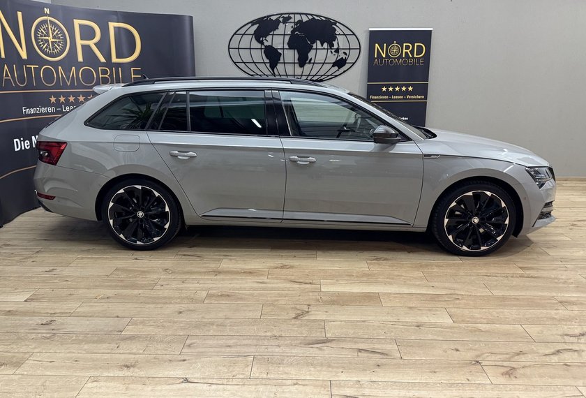 Skoda Superb Superb Combi 2.0 TDI DSG Sportline AHK/Area View