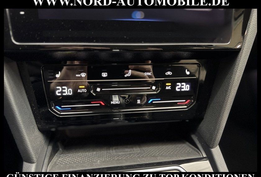 Volkswagen Passat Variant Passat Variant Elegance 2.0 TDI DSG Area View