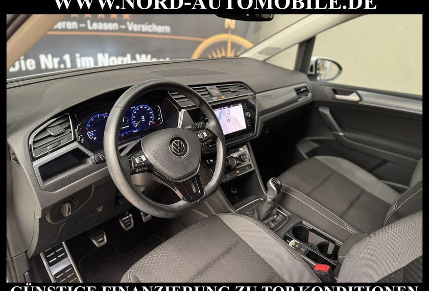 Volkswagen Touran Touran R-LINE 1.5 TSI *AHK*18Z*LED*ACC*UPE:46