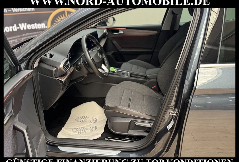 Seat Leon Leon XCELLENCE 1.4 TSI e-HYBRID DSG Navi/LED