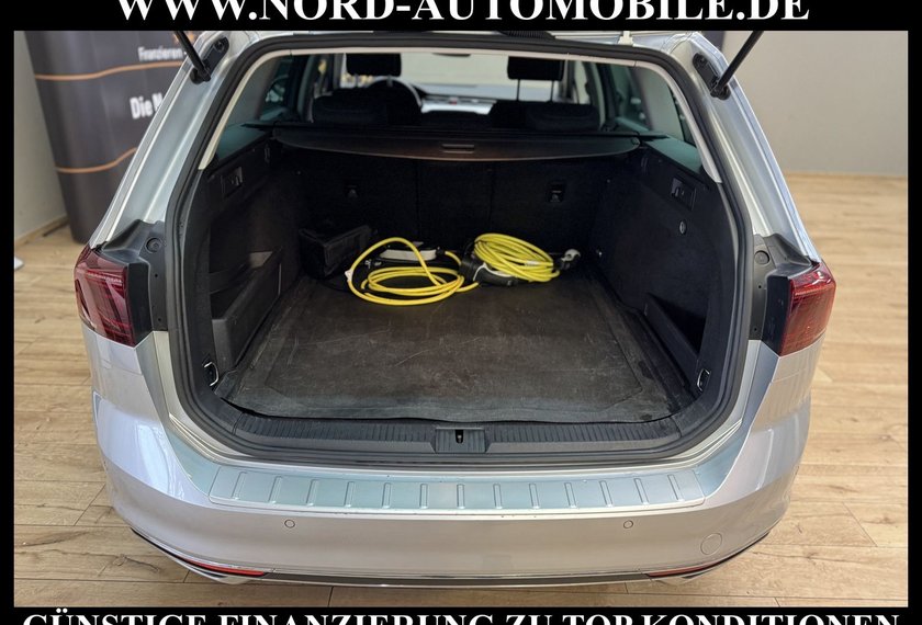 Volkswagen Passat Variant Passat Variant GTE 1.4 TSI eHybrid DSG HeadUp/17