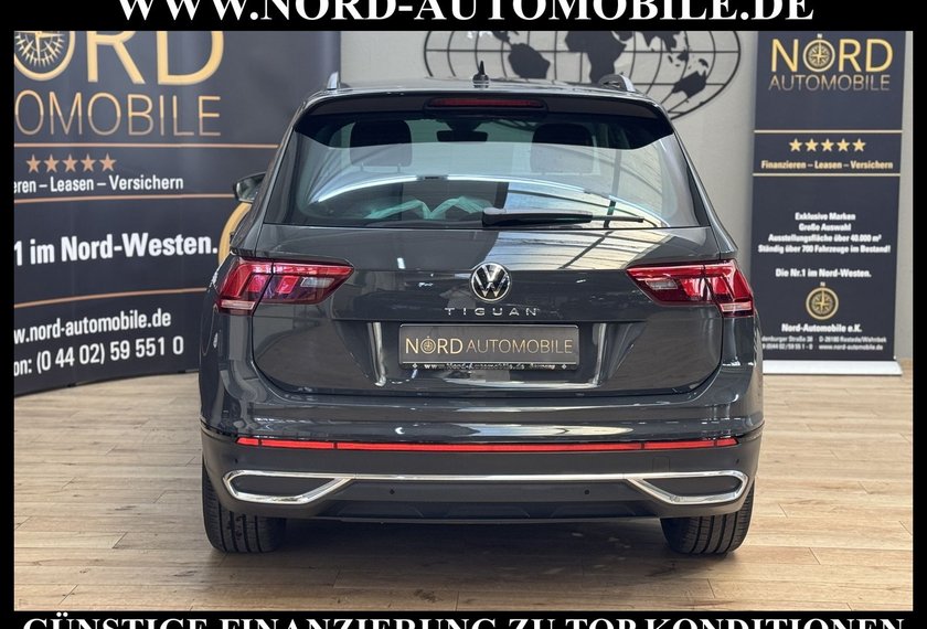 Volkswagen Tiguan Tiguan 2.0TDI Life Urban Sport DSG Navi/LED/19
