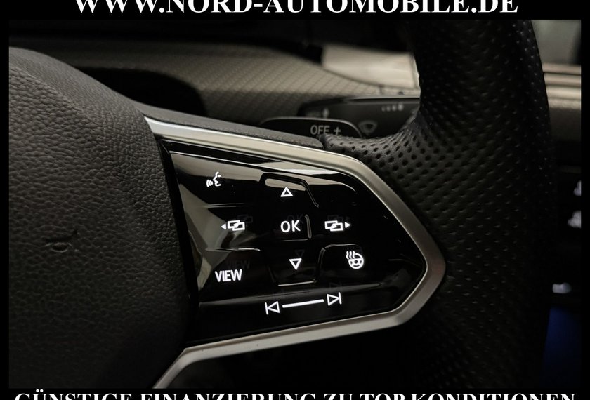 Volkswagen Golf Golf R-Line 1.5 eTSI DSG ACC/Navi/LED/PDC/17