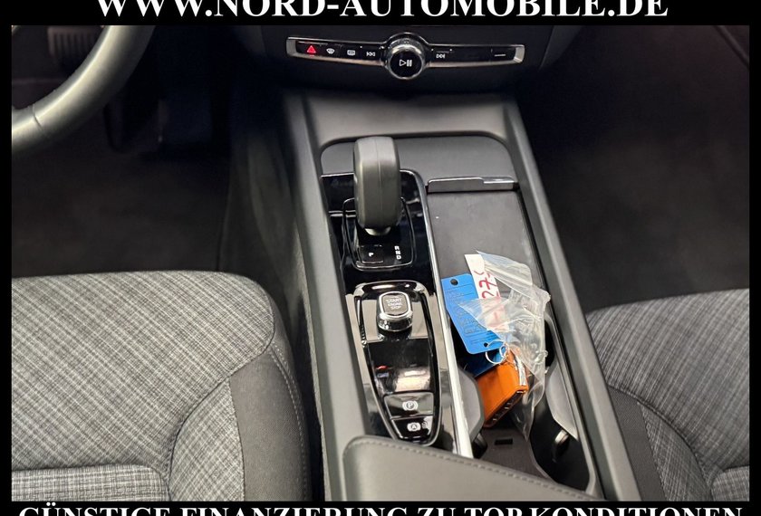 Volvo V60 V60 Kombi B3 Core *NAVI*LED*4xSHZ*UPE:53