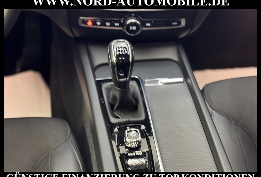 Volvo V60 V60 Kombi D3 Momentum Pro *AHK*LED*H&K*KAM*BLIS*