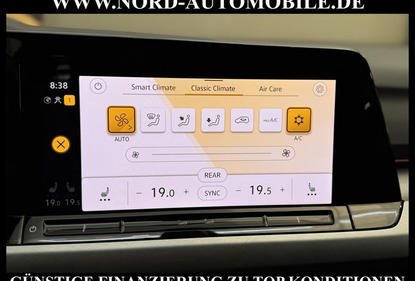 Volkswagen Golf Golf VIII Variant 2.0 TDI DSG Life AHK/Navi/LED/