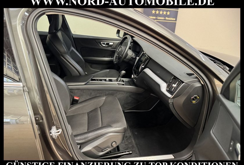 Volvo V60 V60 Kombi D3 Momentum Pro *LED*Navi*AHK*Kamera*