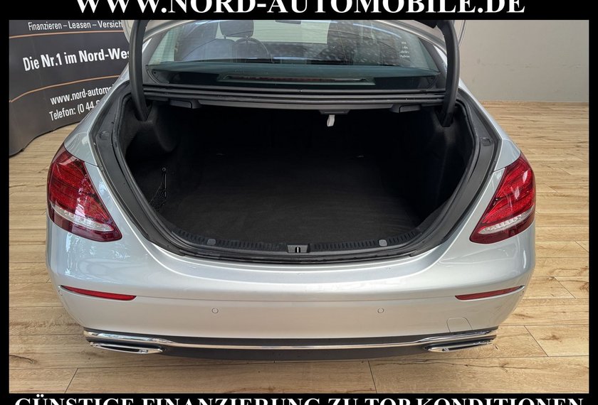 Mercedes-Benz E 220 E 220 d Lim. Exclusive *LED*Comand*Kamera*MBEAM*