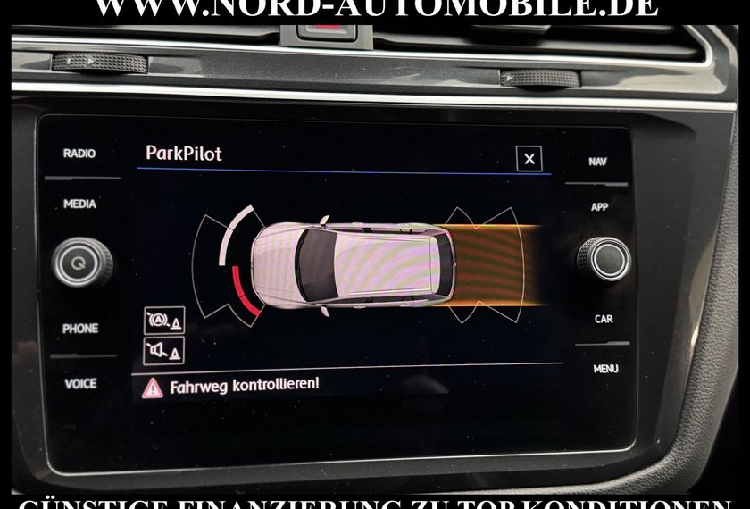 Volkswagen Tiguan Tiguan R-Line 4MOT 2.0 TDI DSG Leder*Navi*LED*
