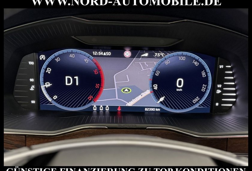 Skoda Superb Superb Combi SCOUT TDI DSG 4x4 *AHK*PANO*UPE61*