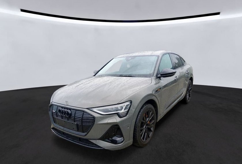 Audi e-tron e-tron 55 Sportback S-Line Black Edition Pano/21