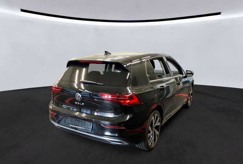 Volkswagen Golf Golf VIII Lim.2.0 TSI DSG Style Navi/Matrix/18