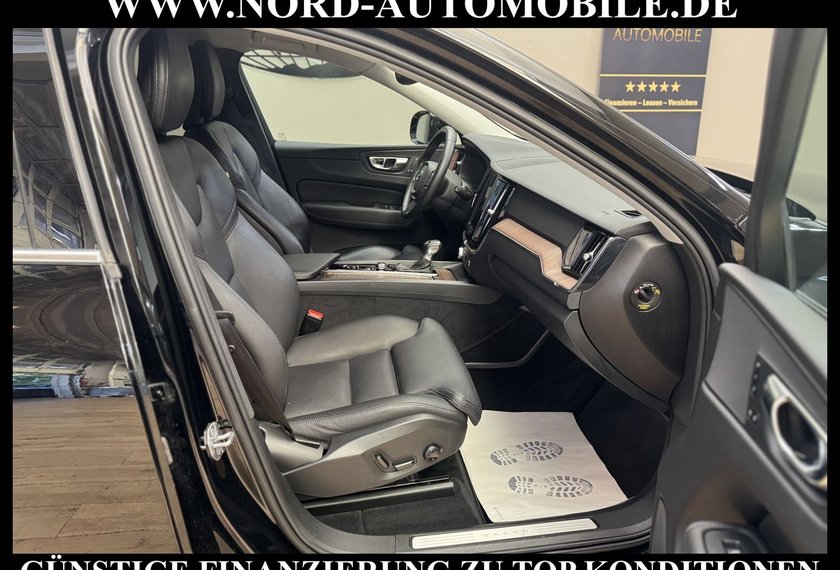 Volvo XC60 XC60 D4 Momentum *ACC*LEDER*KAM*LED*BLIS*19ZOLL*