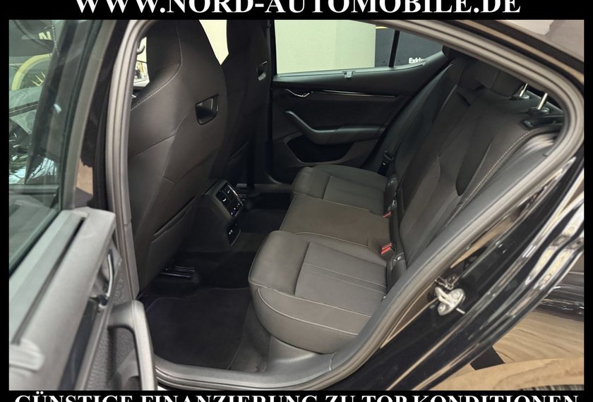 Skoda Octavia Octavia Lim. 2.0 TDI Sportline Kamera/HeadUp/18/