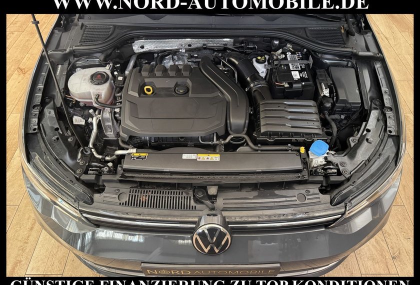 Volkswagen Golf Golf VIII 1.5 TSI Active Kamera/ACC/Navi/LED/17