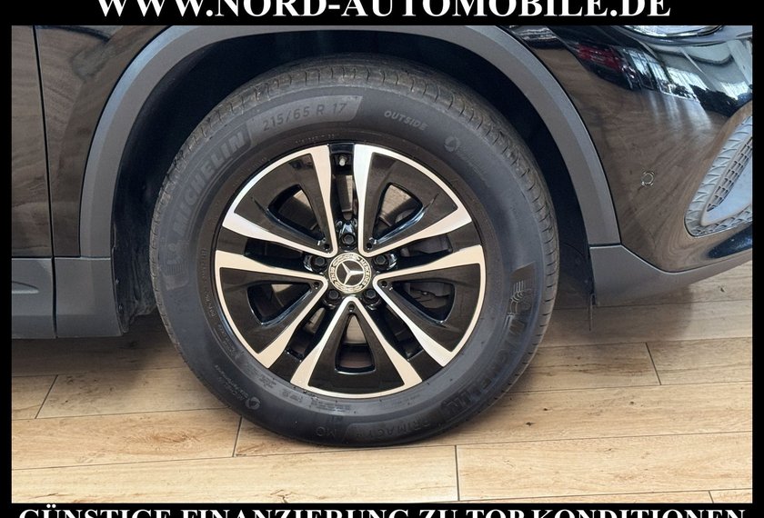 Mercedes-Benz GLA 180 GLA 180 d Style LED*AHK*Kamera*Ambiente*EasyPack