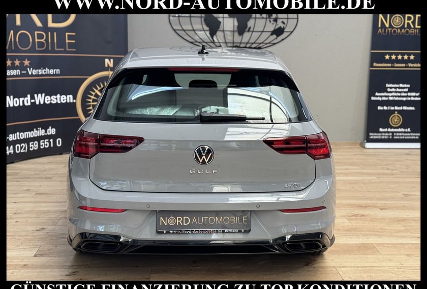 Volkswagen Golf Golf R-Line Black Style 1.5 eTSI DSG Pano/Kamera