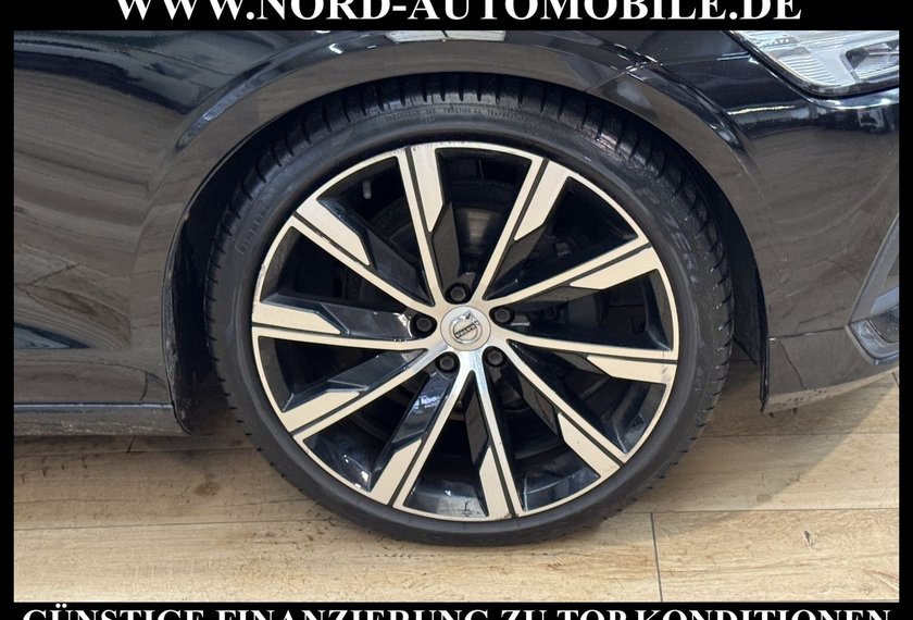Volvo V60 V60 Kombi D3 Diesel Momentum Pro*20ZOLL*LED*KAM*