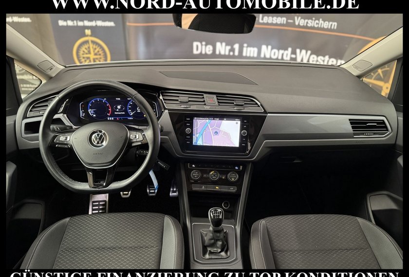 Volkswagen Touran Touran R-LINE 1.5 TSI *AHK*18Z*LED*ACC*UPE:46