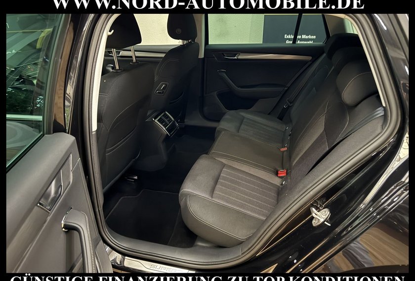 Skoda Superb Superb Combi 2.0 TDI Style DSG Navi/LED/Virt.Coc