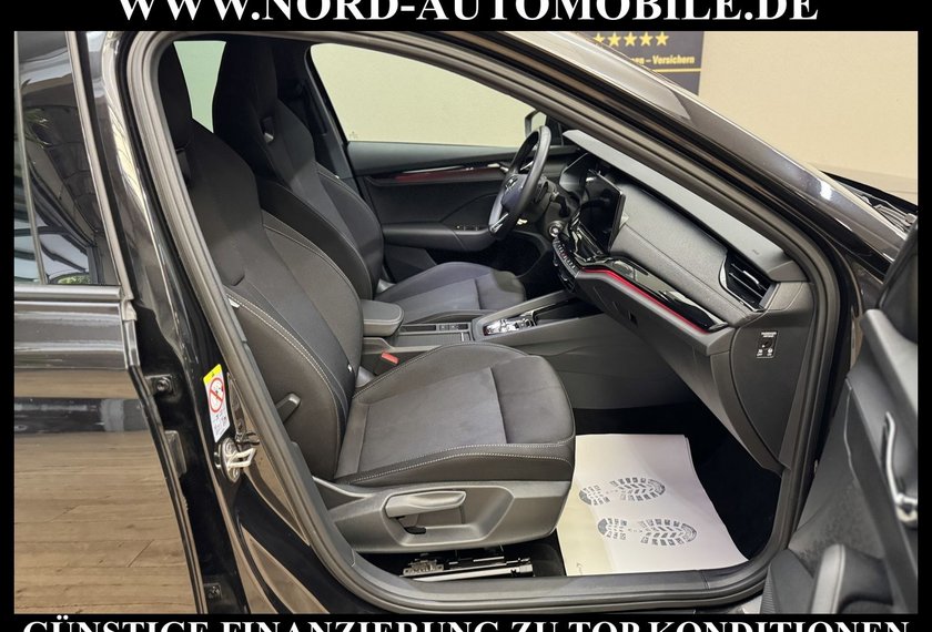 Skoda Octavia Octavia Combi Sportline 2.0 TDI DSG Head-Up/18/