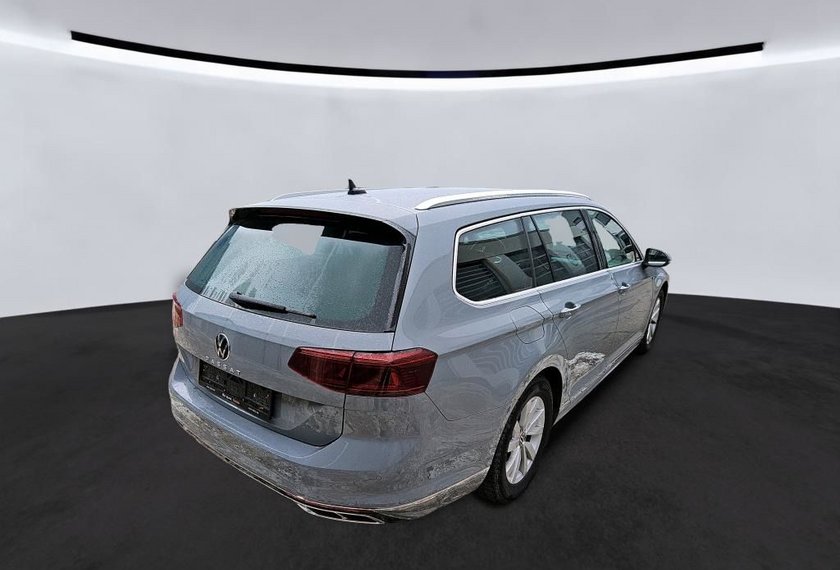 Volkswagen Passat Variant Passat Variant R-Line 1.5 TSI DSG AHK/Virt.Cockp