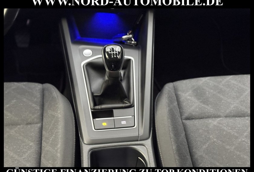 Volkswagen Golf Golf VIII Lim. 1.5 TSI Life Garantie bis 02/28