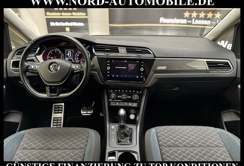 Volkswagen Touran Touran IQ.Drive 1.6 TDI DSG 7-Sitzer/Navi/Kamera