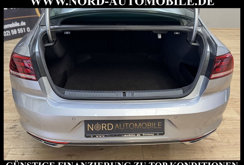 Volkswagen Passat Passat Limo 2.0 TDI R-Line AHK/Navi/LED/18