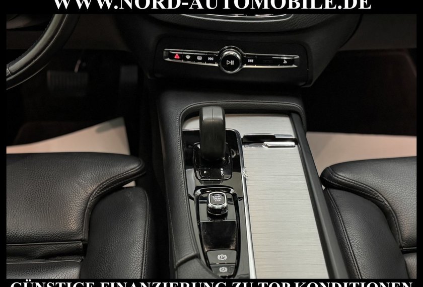 Volvo XC90 XC90 B5 Momentum Pro AWD *AHK*PANO*STHZ*H&amp;K*360*