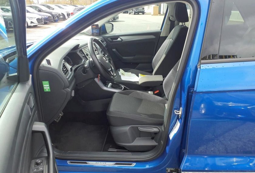 Volkswagen T-Roc T-Roc 1.5 TSI Active AHK/Pano/Navi/ACC/Kamera